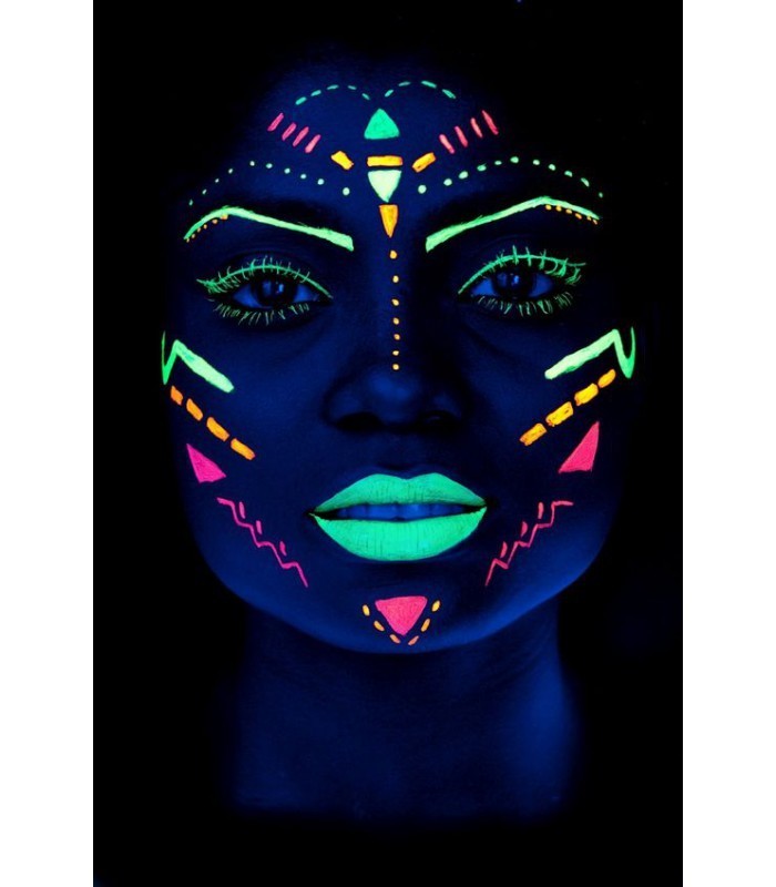 Maquillage Fluorescent Coloré Sur Le Visage De L'homme