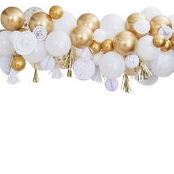 GUIRLANDE BALLONS POMPONS