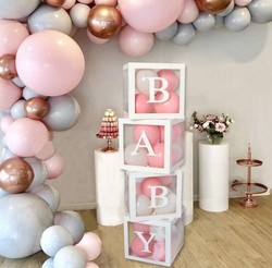 4 cubes en carton baby