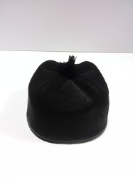 CHAPEAU CURE BARETTE